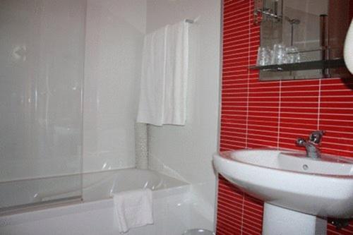 Hotel Classis Braganca Bagian luar foto